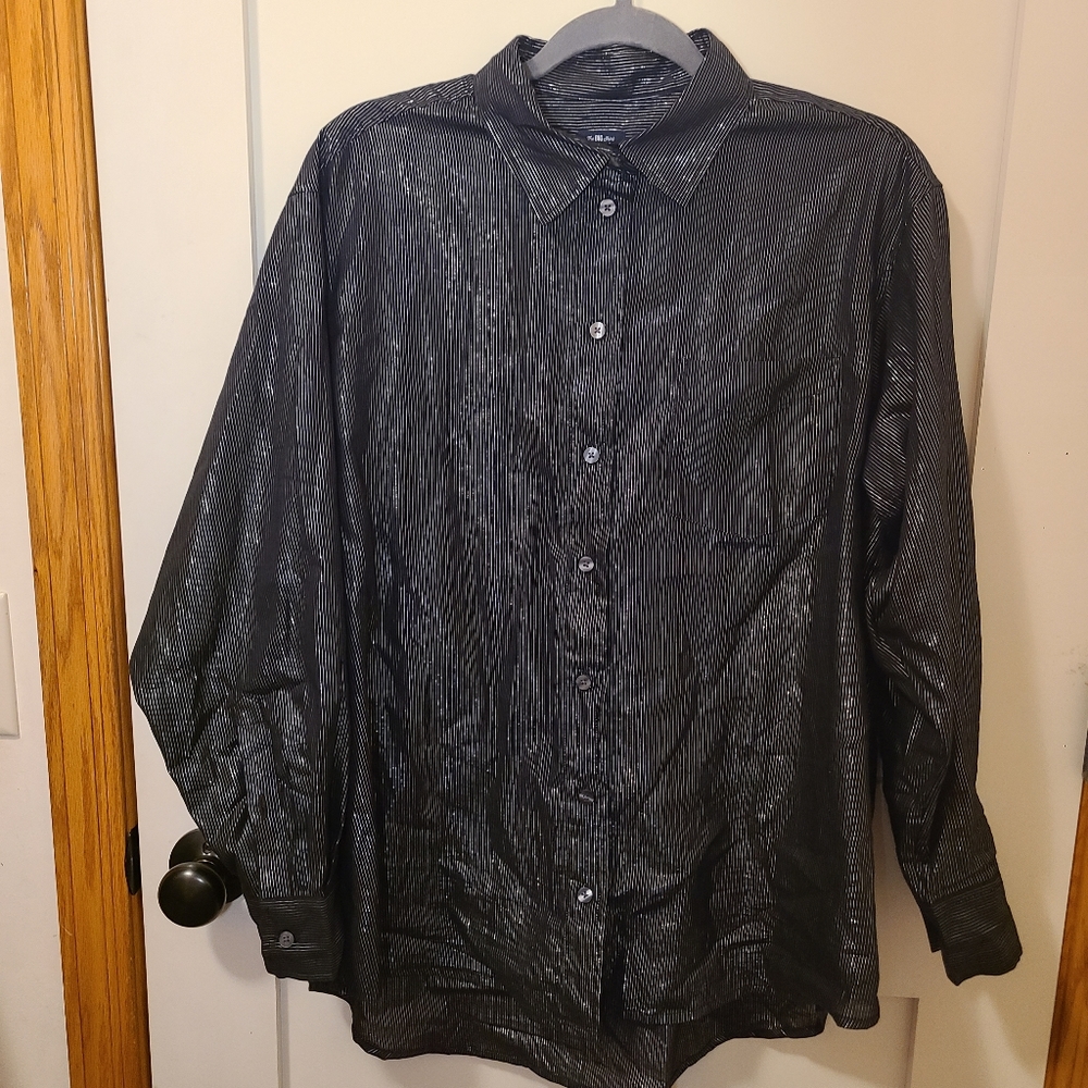 NWT Gap The Big Shirt Button Up Black with Silver stripes